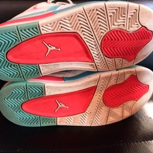 Cute old retro jordans